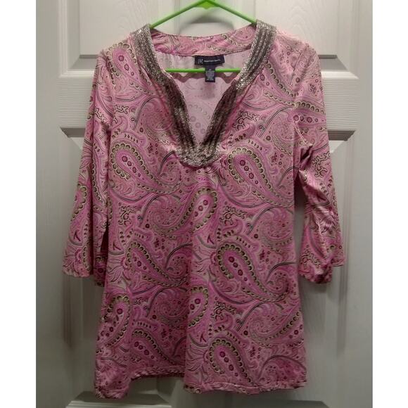 INC International Concepts Size Medium Pink Paisley Beaded V-Neck Top - Picture 1 of 5